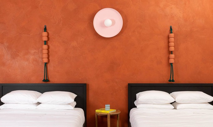 Queen Village Apartment | Bright Yowie Suite 202 with Double Queen Beds & Kitchen