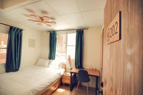 East District House | Child-Friendly Retreat at Yua Ya B&B with 9/10 Rating