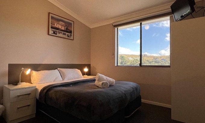 Jindabyne Hotel | Comfortable Yuki Inn Jindabyne with Pool & 4-Star Rating