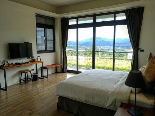 Luye Bed & Breakfast | Yulaikung B&B: Guest Rated 10/10 with Breakfast & Hot Tub