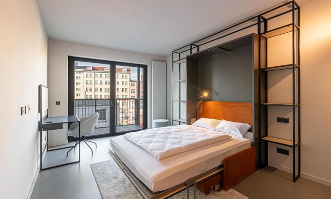 Zentrum-Nord Apartment | Stylish YUMA Apartments Leipzig with kitchen amenities