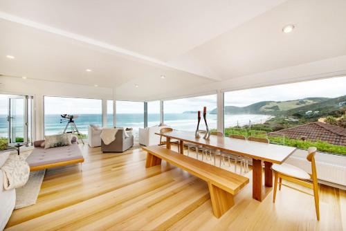 Eastern View House | Yumba: A Pet-Friendly Haven You Won't Want to Leave