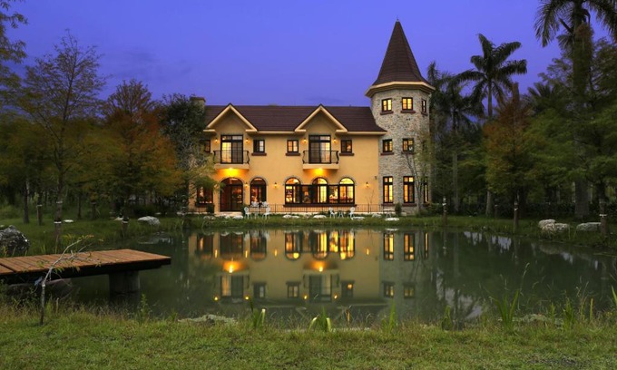 Shoufeng House | Top-Rated Family Retreat at Yun Shan Shuei Castle