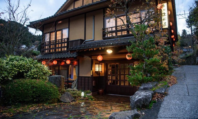 Yufu Hotel | Experience Bliss at Yunohira Kamiyanagiya: 10/10 Rated Stay