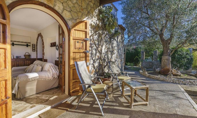 Selva Villa | Discover YupiHome Finca Can Moreu - Family-Friendly Retreat