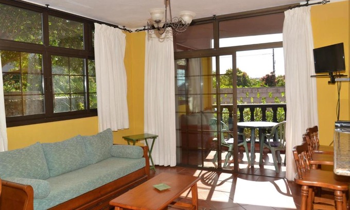 Valle Gran Rey Apartment | Oceanfront Escape at Yuremar La Puntilla Apt. Nº 1