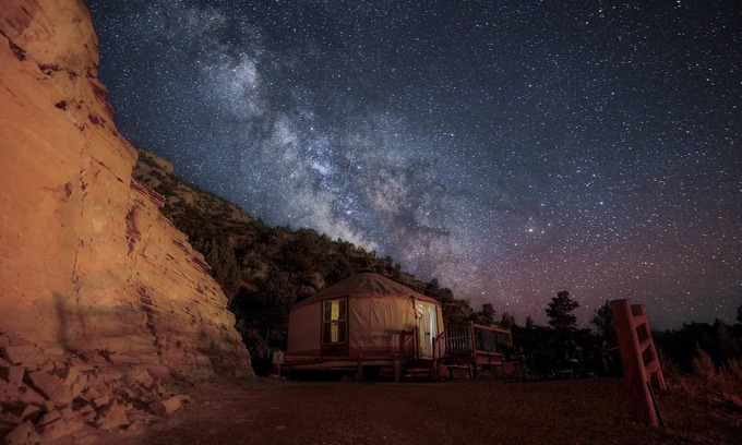 Orderville House | Exceptional Yurt Overlook #8 with Private Bath and Spa