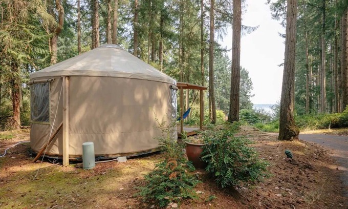 Vashon Island Cabin | Cozy Yurt in Forest with Puget Sound View - Family Friendly