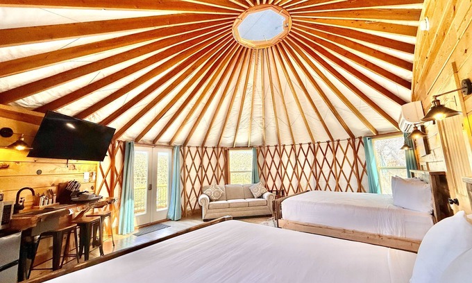 Orderville House | Top-Rated Yurt Overlook #3: AC, Private Bath & Spa