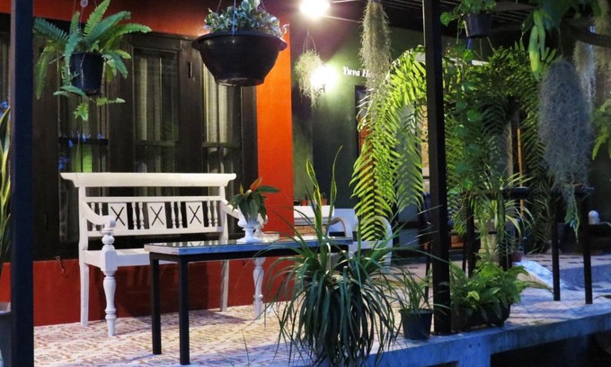 Hang Dong House | Cozy Yuva Homestay: Family-Friendly with Breakfast Included