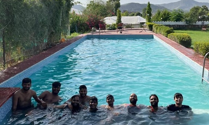 Village Hokra Resort | Discover Yuvraj Fort: Family-Friendly with Pool & Breakfast