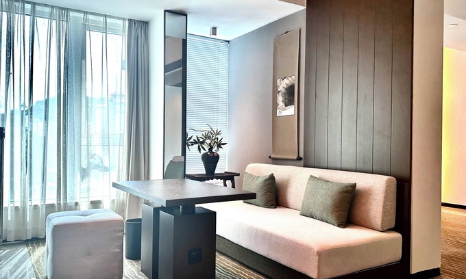 Tianhe Hotel | Discover Yuwa Hotel: 4-Star Comfort with Family-Friendly Amenities