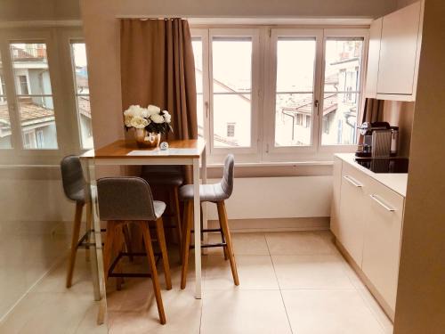 Old Town Apartment | Delightful Zürich Niederdorf near Grossmünster with Breakfast