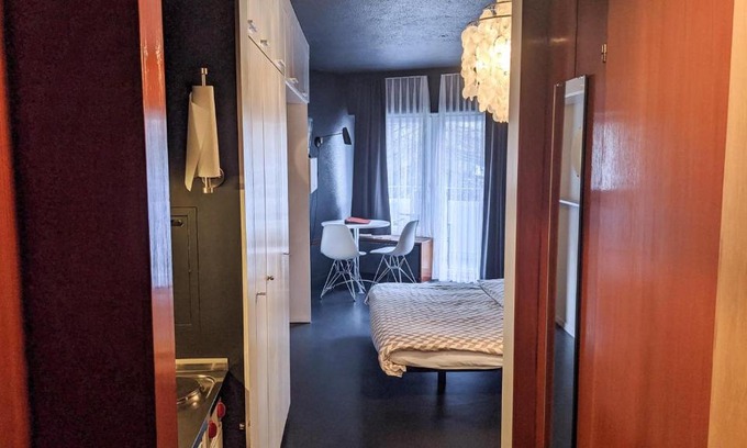 Vals Apartment | Cozy Z Studio Near Vals Therme with Spa & Hot Tub