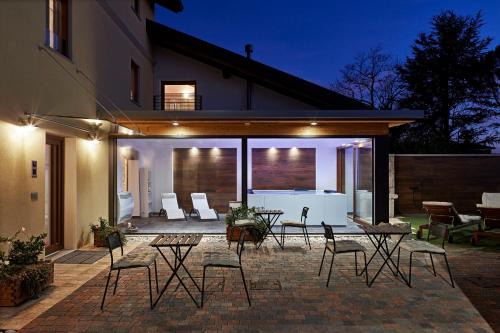 Aquileia Apartment | Relax at Zadris 1922 Apartments & Spa with Ocean Views