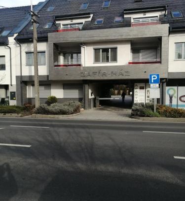 Sarvar Apartment | Top-Rated Zafírgyöngy Apartmanok with Family-Friendly Amenities