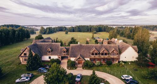 Woznawies House | Discover Zagroda Kuwasy: Pet-Friendly Oasis with Breakfast