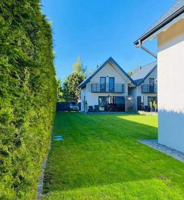 Debki Villa | Charming Zagroda Liliowa: Oceanfront Retreat with High Ratings