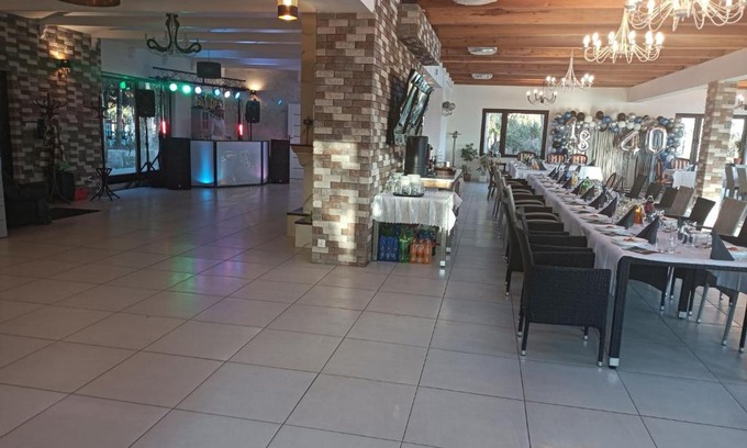 Goleniow House | Cozy Zajazd Modrzewie with Complimentary Breakfast