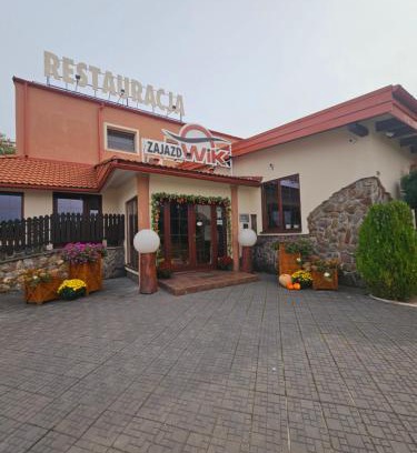 Naklo nad Notecia Hotel | Welcoming Zajazd WiK: Pet-Friendly & Family-Oriented Stay
