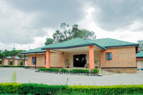 Iringa Hotel | Cozy Zakinn Hotel Gangilonga: Family-Friendly Stay Awaits
