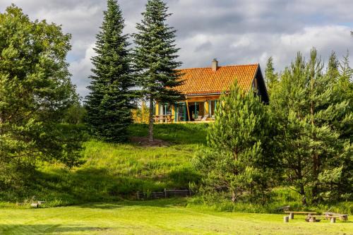 Giby House | Explore Zakole Czarnej Hańczy: Oceanfront Retreat Awaits