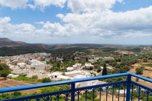 Kato Zakros Apartment | Ideal Family Retreat at Zakros View with High Guest Ratings