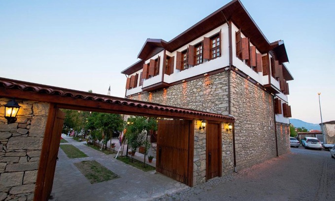 Safranbolu City Center Hotel | Discover Zalifre Konakları: Rated 9/10 with Family Amenities