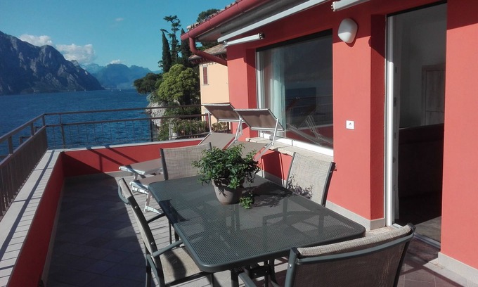 Malcesine Apartment | Experience Zamarì Apartments by the Lake with Spa & Pool