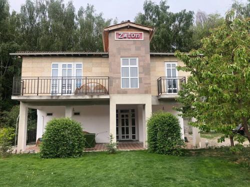 Cholpon-Ata House | Top-Rated Zaton Guesthouse with Breakfast & Family Amenities
