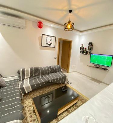 La Soukra Apartment | Inviting Zayatine RDC: Pet Friendly with Spa & Dining