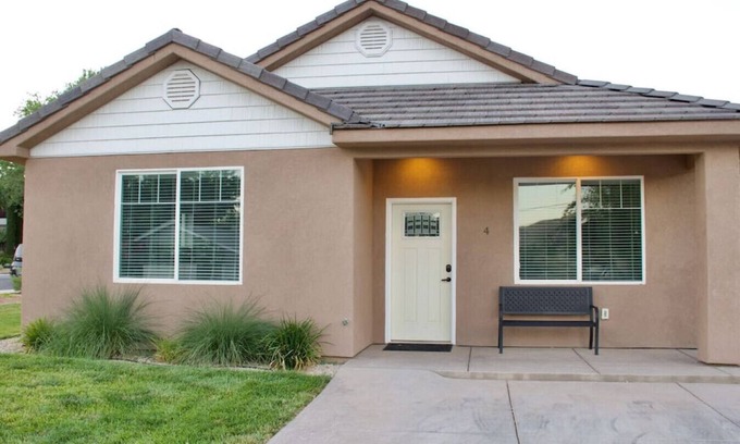La Verkin House | Pet-Friendly Retreat Near Zion with Exceptional Guest Rating