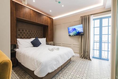 Zebbug House | Elegant Zebbuga Deluxe Apartment with Balcony Retreat