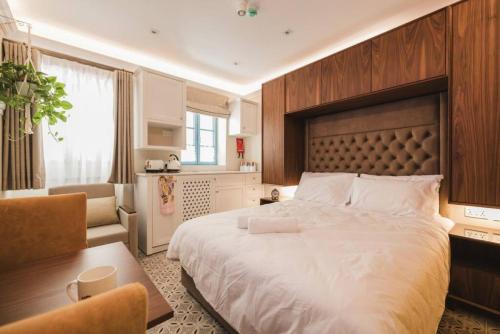 Zebbug House | Guest Rated: Zebbuga Lavish Suite - Child-Friendly Retreat