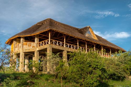 Kaabong Cabin | Discover Zebra Safari Lodge-Kidepo: Family-Friendly Retreat