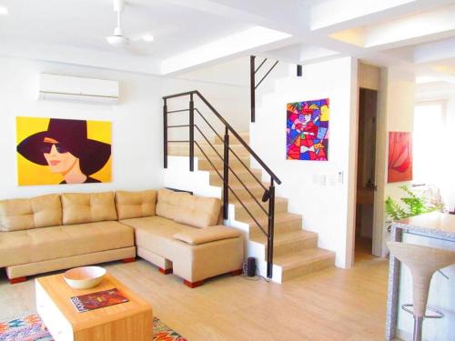 Ricaurte House | Discover Zehn House: Family and Pet-Friendly Retreat