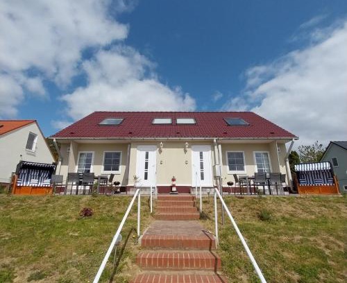 Luetow Apartment | Relax at Ferienhaus A&C Prudlo - Oceanfront Retreat