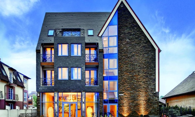 Zelenogradsk Hotel | Relax at Zelenogradsk Spa Hotel: 4-Star Luxury Awaits