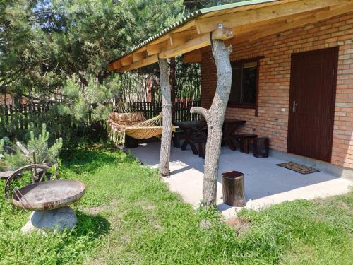 Volyn Oblast Apartment | Experience Tranquility at Zelenyi Rai with Oceanfront Views