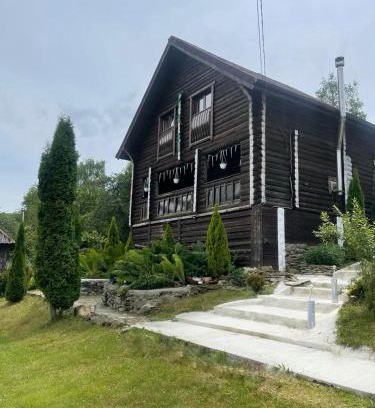 Pashkivtsi Villa | Discover Zelenyj Raj: Family-Friendly Getaway with Pool