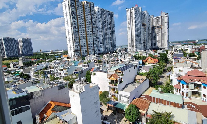 District 7 Hotel | Budget-Friendly Zen Building with Family and Kitchen Amenities