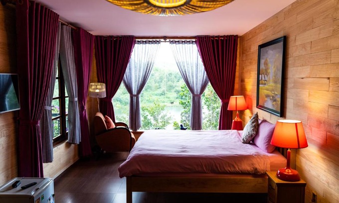 Da Lat Hotel | Pet-Friendly Zen Cafe Lakeside with Breakfast & Great Reviews