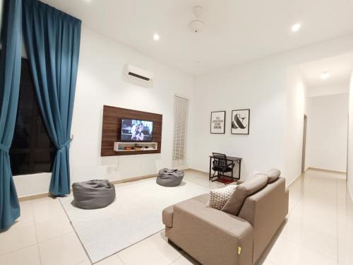 Labu Apartment | Family-Friendly Zen Clan Homestay Near KLIA & Sepang