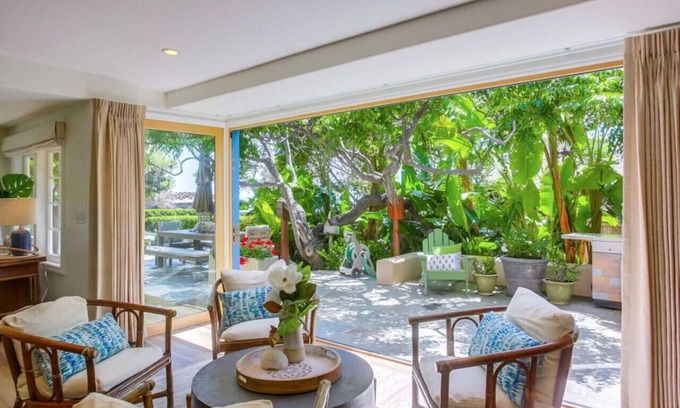 Del Mar House | Oceanfront Zen Cottage with Breathtaking Views and Breakfast
