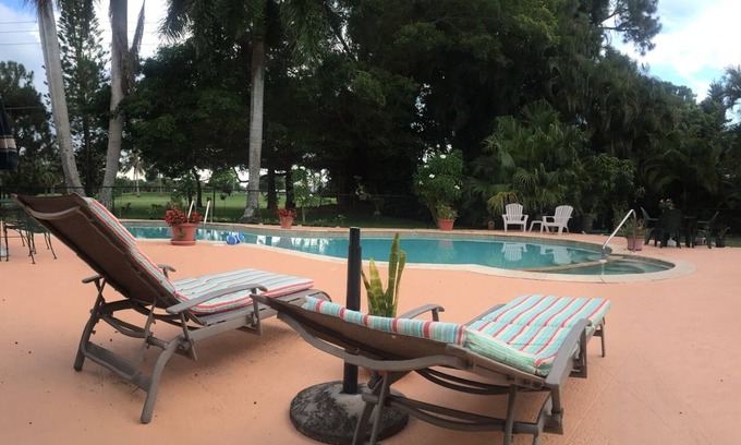 Coquina Sands Apartment | Discover Zen Garden Guest House with Oceanfront Bliss