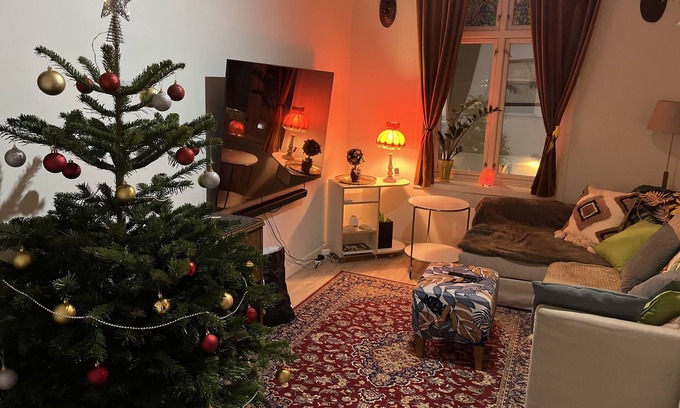 Oslo City Centre Apartment | Serene Healing Retreat in Oslo, Steps from Transit Options