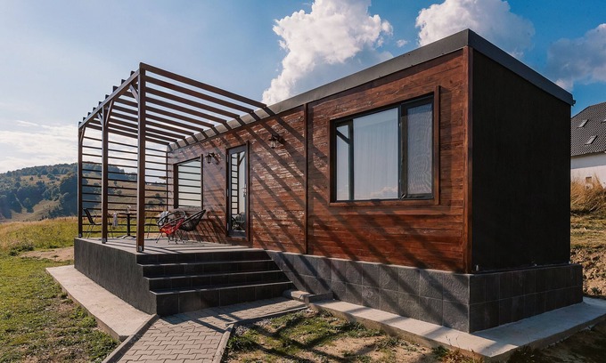Moieciu de Jos House | Cozy Zen Nest Tiny House with Breakfast & Family-Friendly Vibes