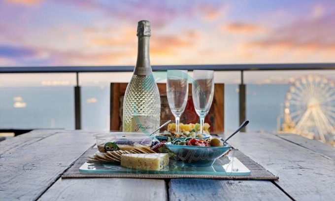 Darwin City Centre Apartment | Zen Point Penthouse: 4-Star Oceanfront Retreat Awaits