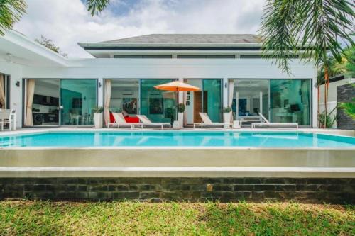 Ban Saiyuan Villa | Relax at Zen Pool Villa: A 4-Star Retreat in Rawai