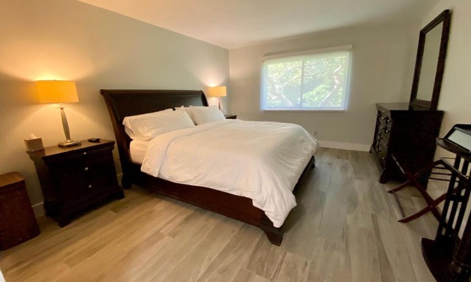 Weston Apartment | Relaxing Zen Weston Condo with Pool, Family-Friendly Stay